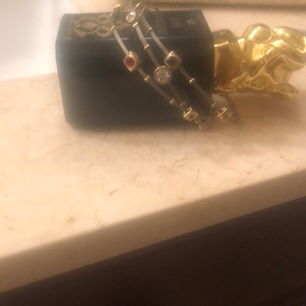3 fashions bracelets with red and rhinestones